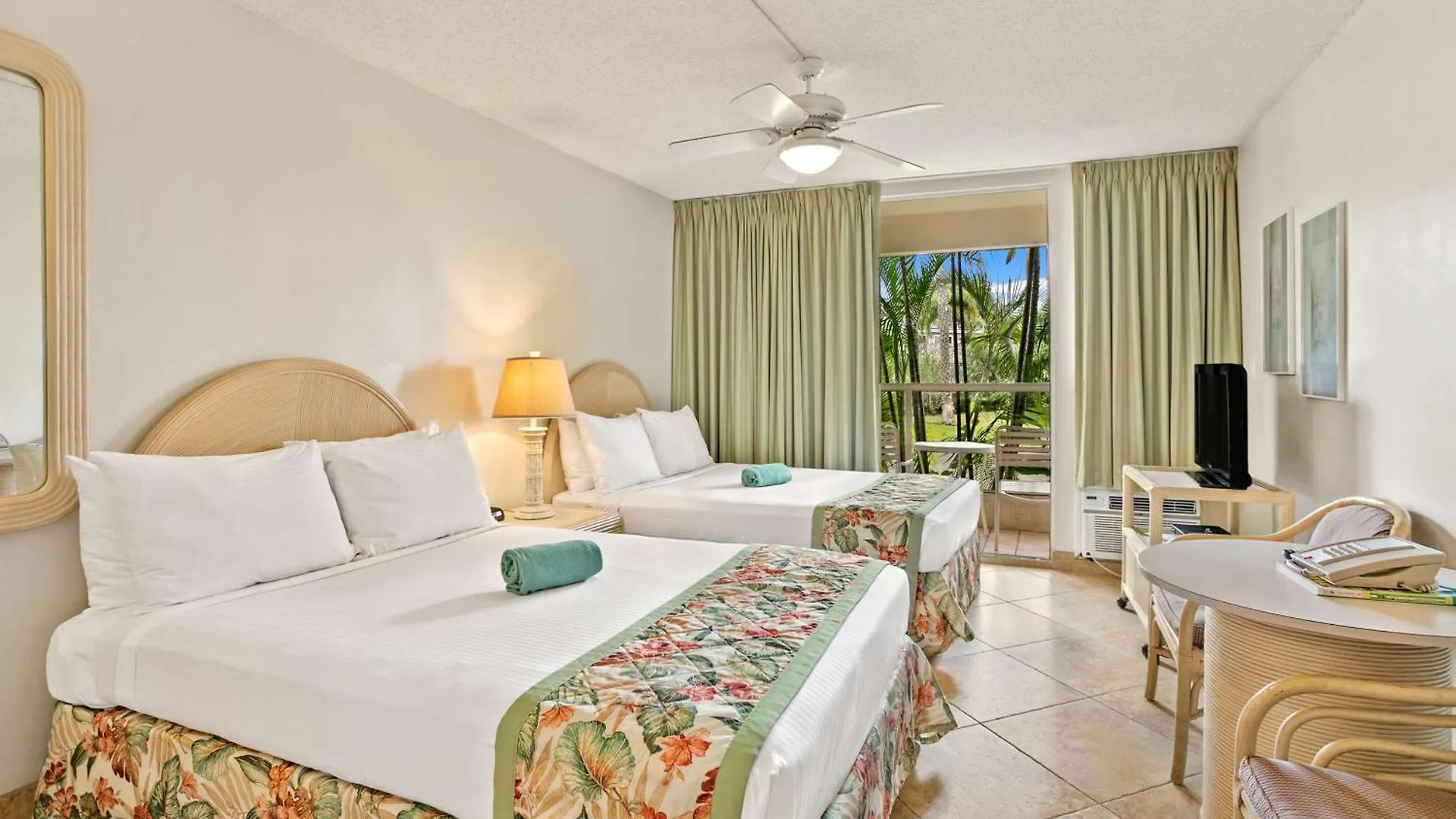 Aston At The Maui Banyan Aparthotel 3*