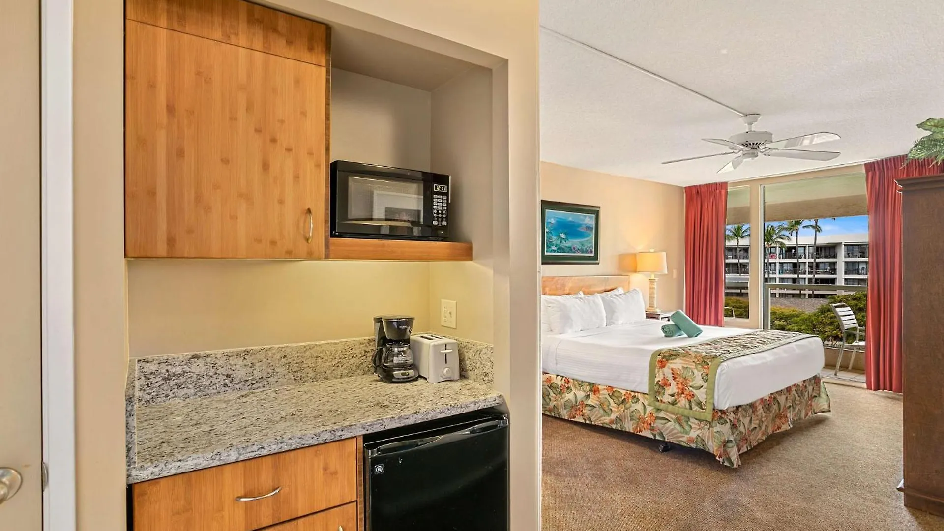 Aparthotel Aston At The Maui Banyan