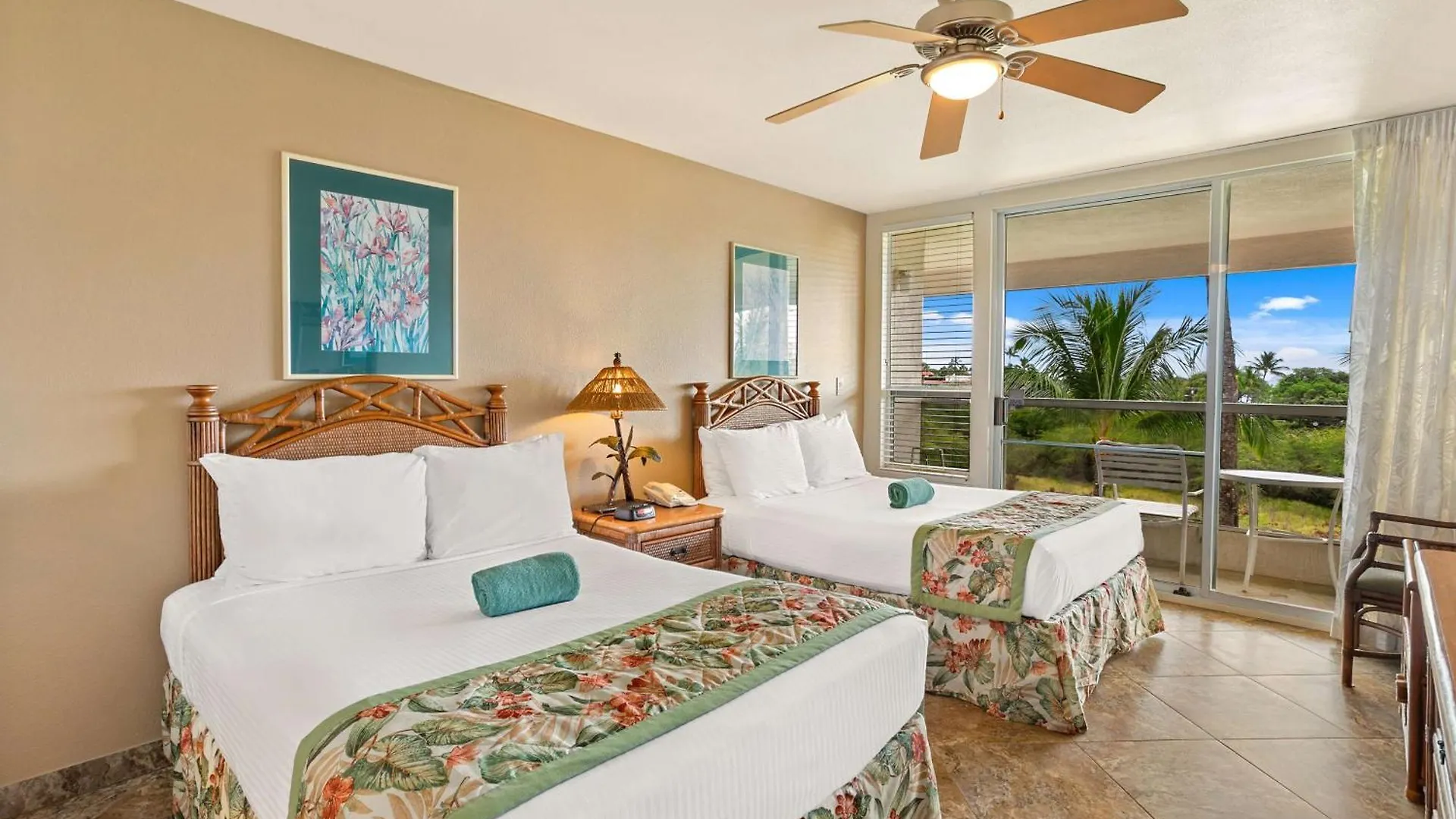 Aston At The Maui Banyan Aparthotel 3*
