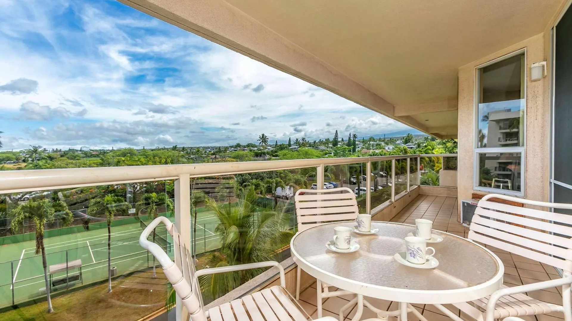 Aparthotel Aston At The Maui Banyan 3*