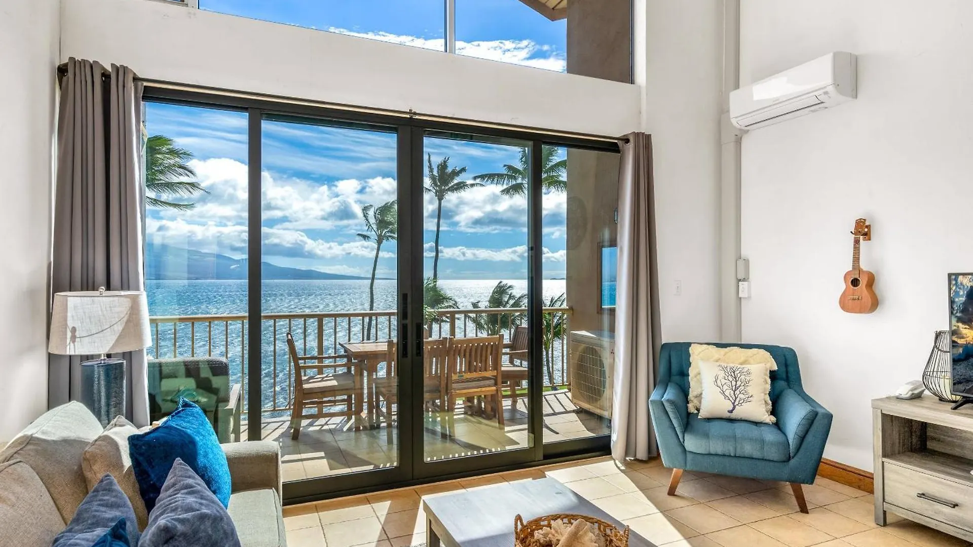 Holiday home New Oceanfront Penthouse At Maalaea In South Maui *