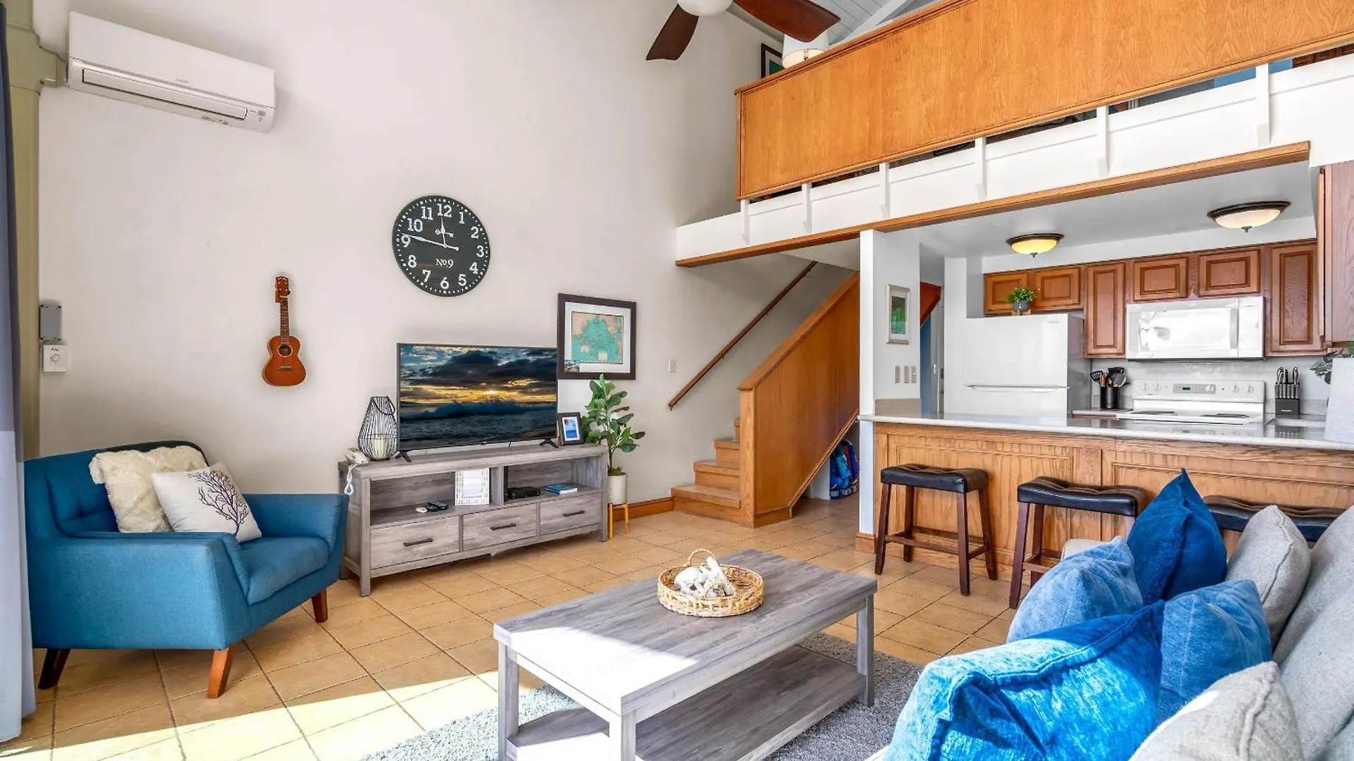 New Oceanfront Penthouse At Maalaea In South Maui Holiday home *