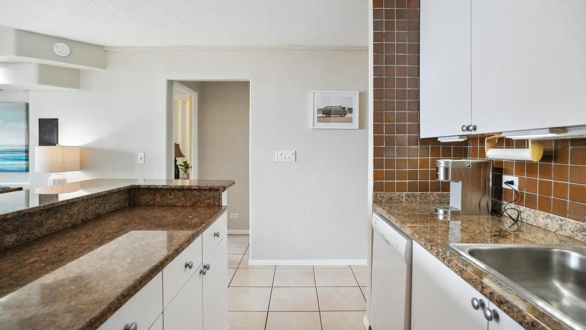 Island Breeze Apartment *