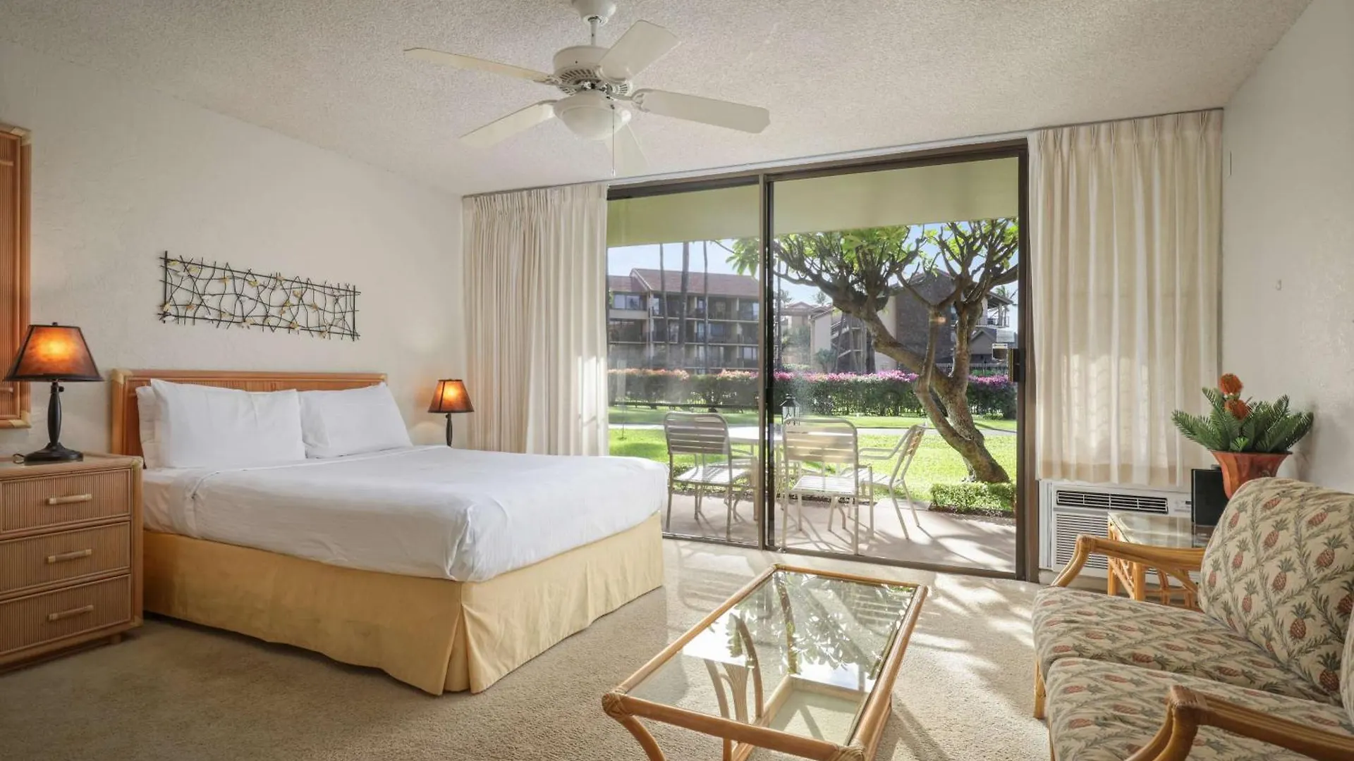 Apart-hotel Aston At Papakea 3*