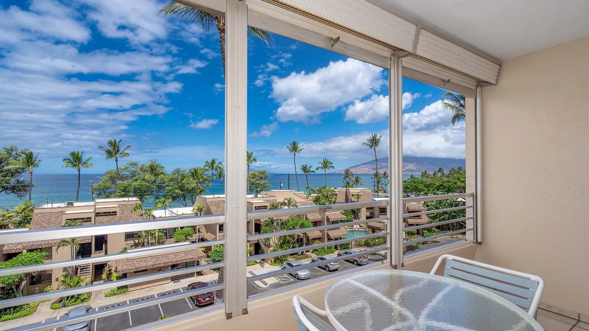 Kamaole Royale 405 - Expansive Ocean Views * Kihei