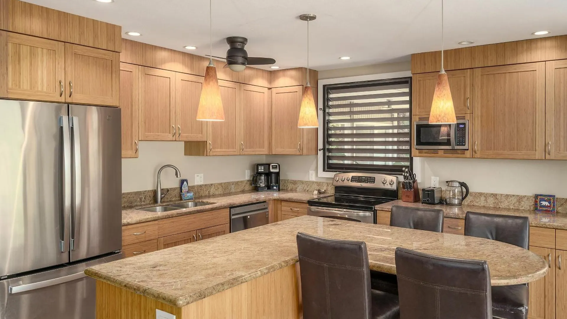 Hale Hui Kai 106 - Newly Renovated, Split Ac Holiday home