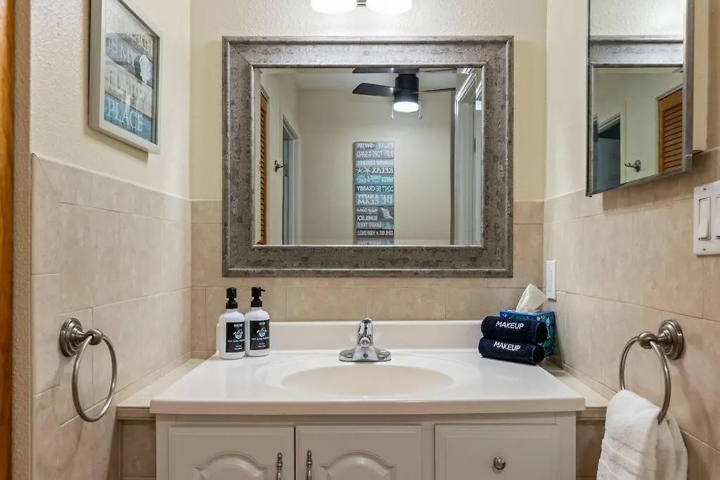 Apartment Kihei Akahi C308- Perfectly Located South Kihei Condo, Walk To The