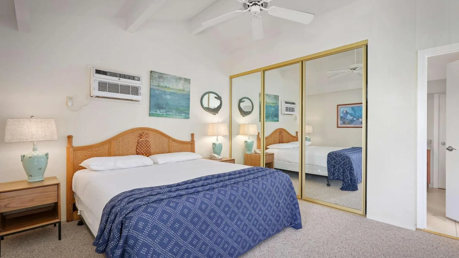 Aston Maui Hill Aparthotel 3*