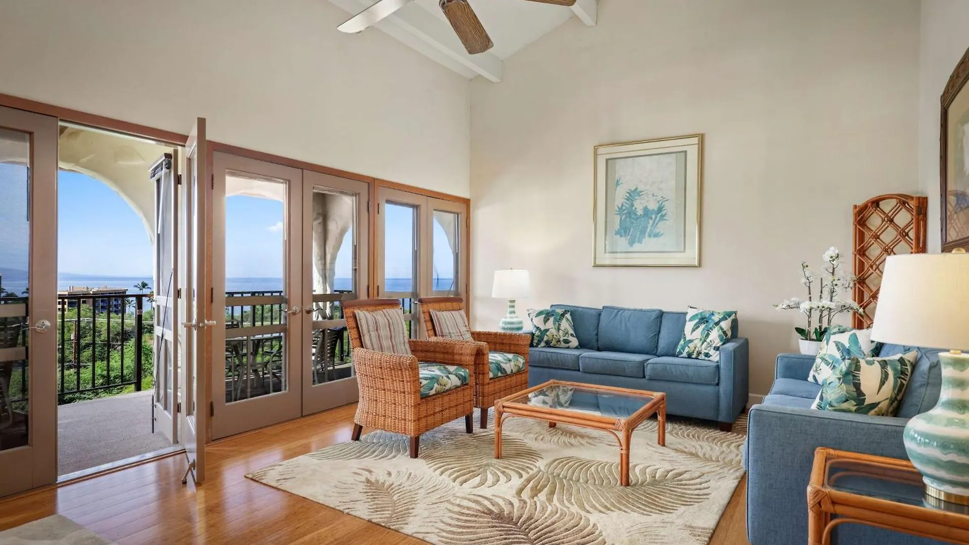 Aston Maui Hill 3*
