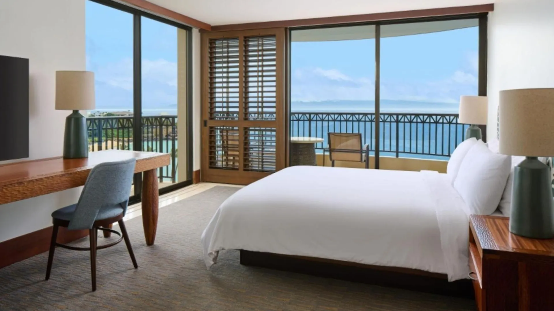 Royal & Resort
