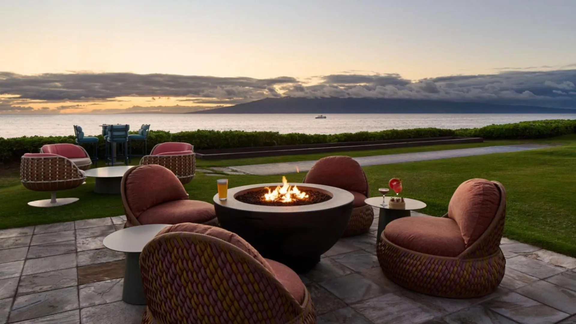 Royal & Resort 4*
