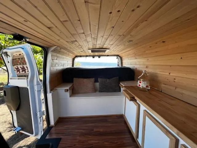 Campcar Maui Jeeps Suvs Hybrid Camper With Equipment And Travel Advice 5* Kahului