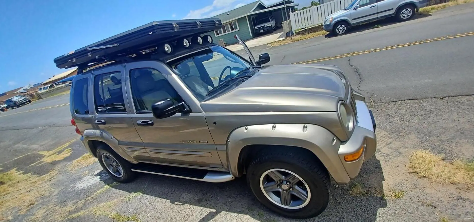 Campcar Maui Jeeps Suvs Hybrid Camper With Equipment And Travel Advice Hotel Kahului