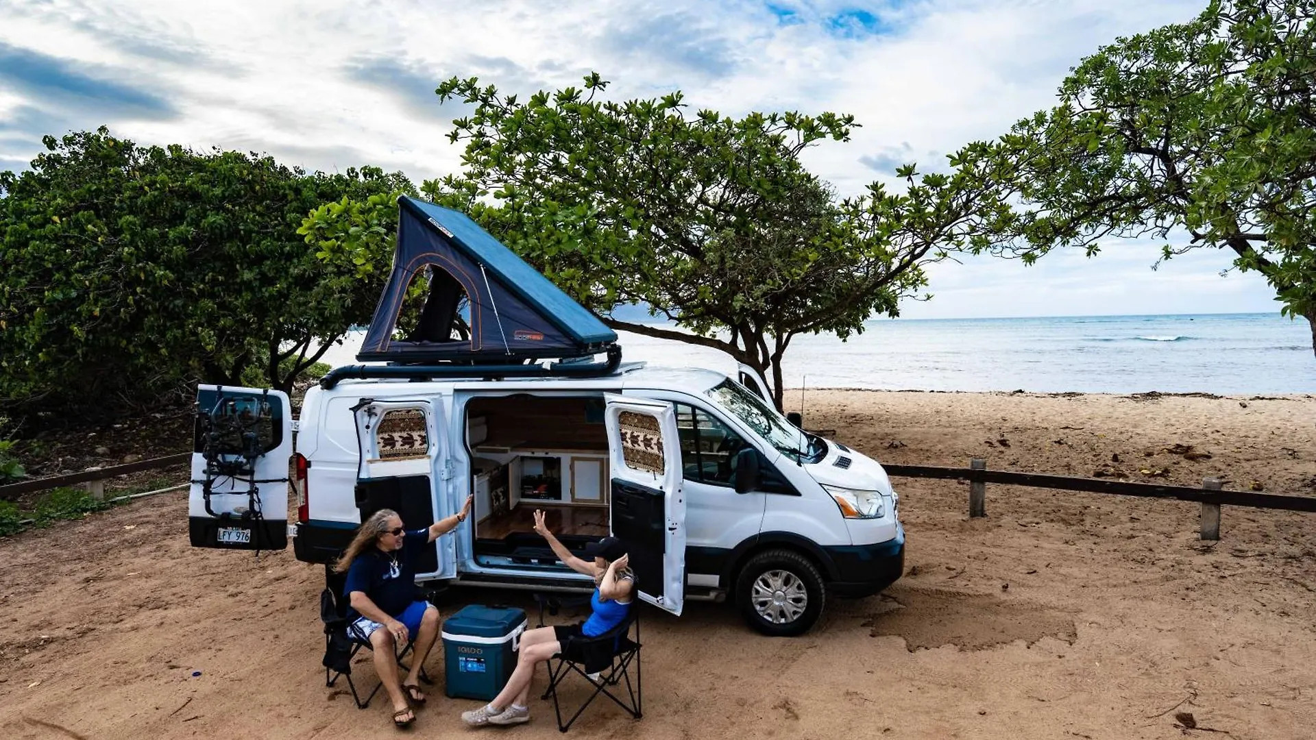 Campcar Maui Jeeps Suvs Hybrid Camper With Equipment And Travel Advice Hotel 5*