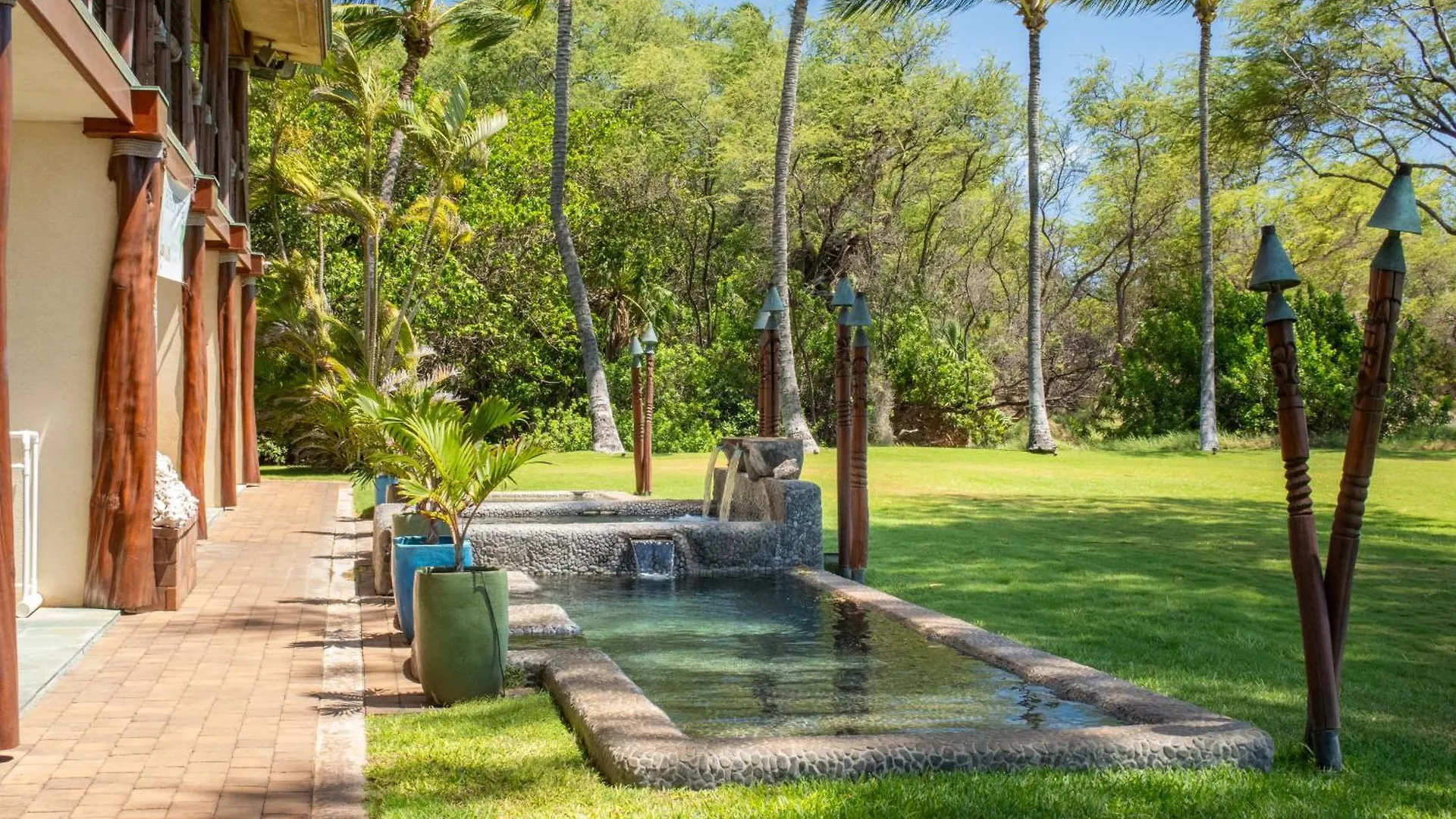 Aloha Aku Bamboo - Discover Beachfront Serenity Daire Kihei