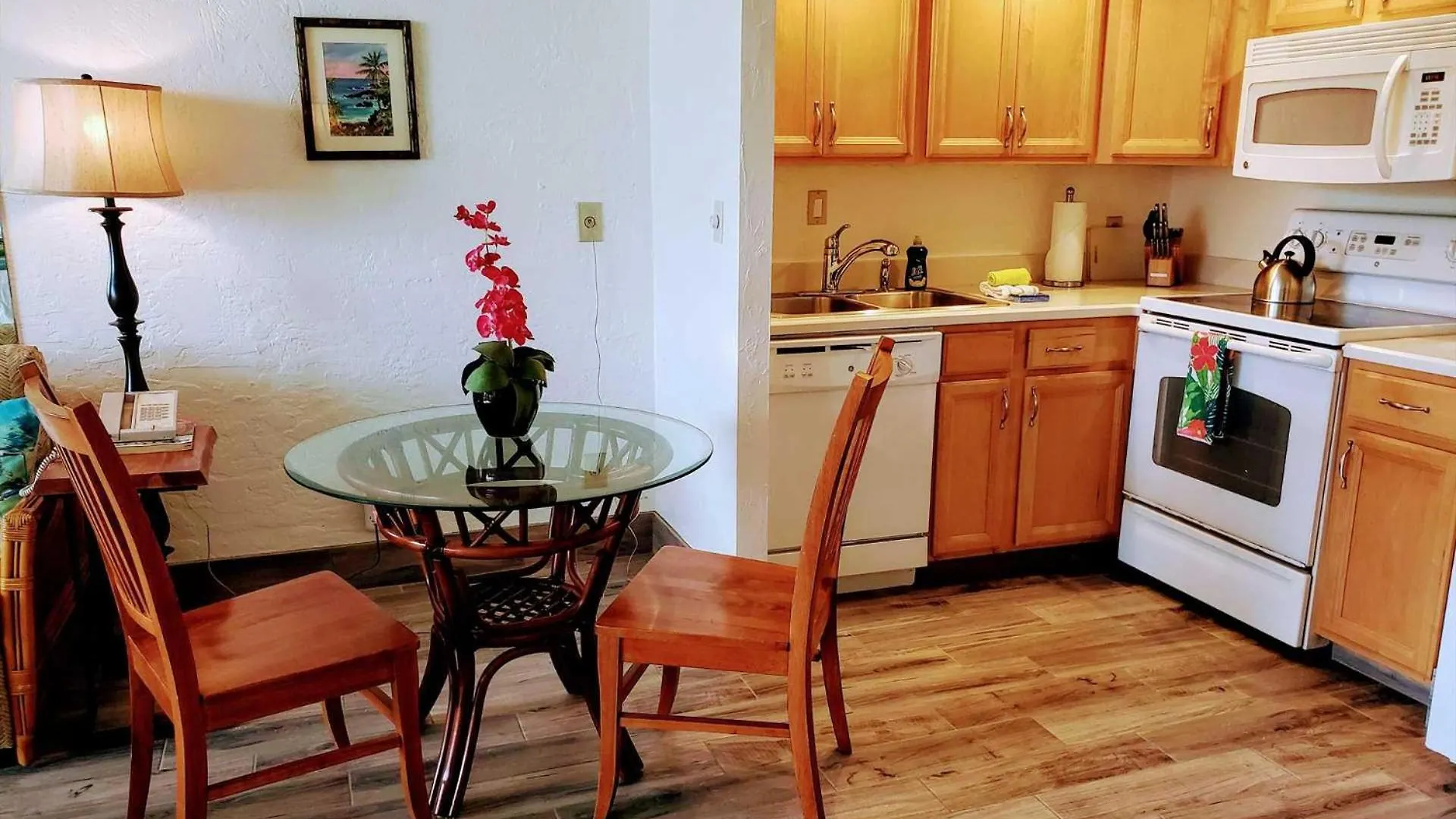Papakea E204 Apartment