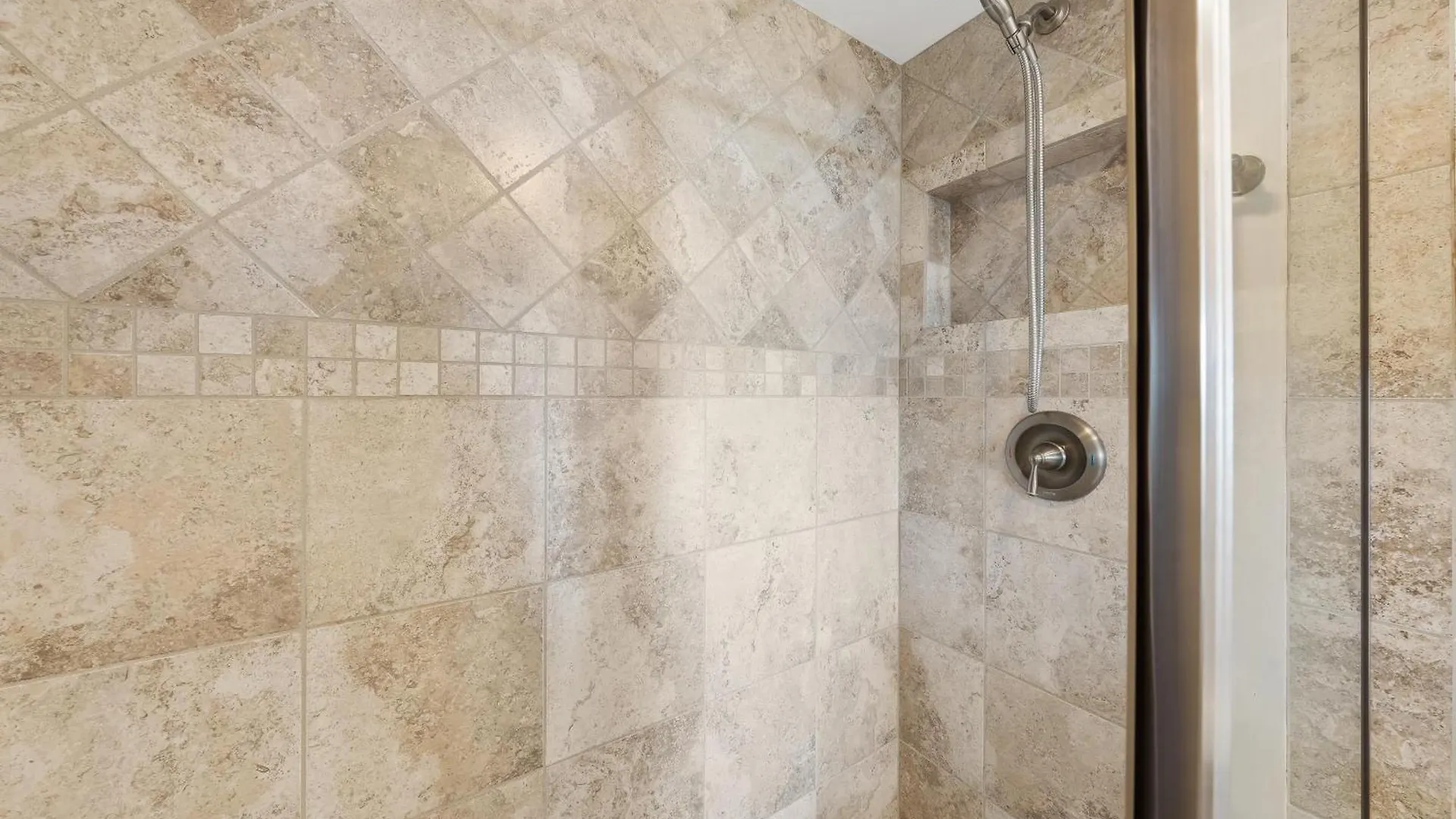 Holiday home Maui Banyan P301
