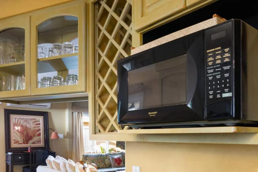 Plumeria Suite, 2-bedroom In A Boutique Property, Sleeps 6 Kihei