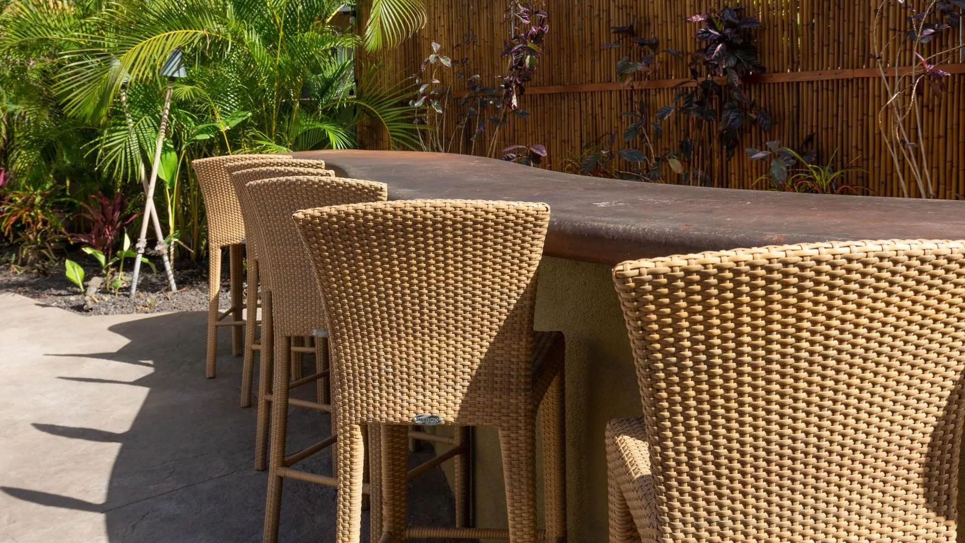 Plumeria Suite, 2-bedroom In A Boutique Property, Sleeps 6 Kihei