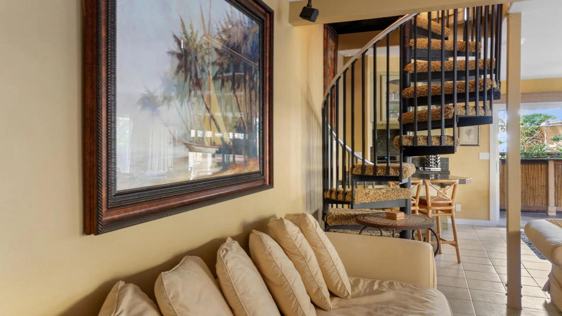 Plumeria Suite, 2-bedroom In A Boutique Property, Sleeps 6 Apartment *