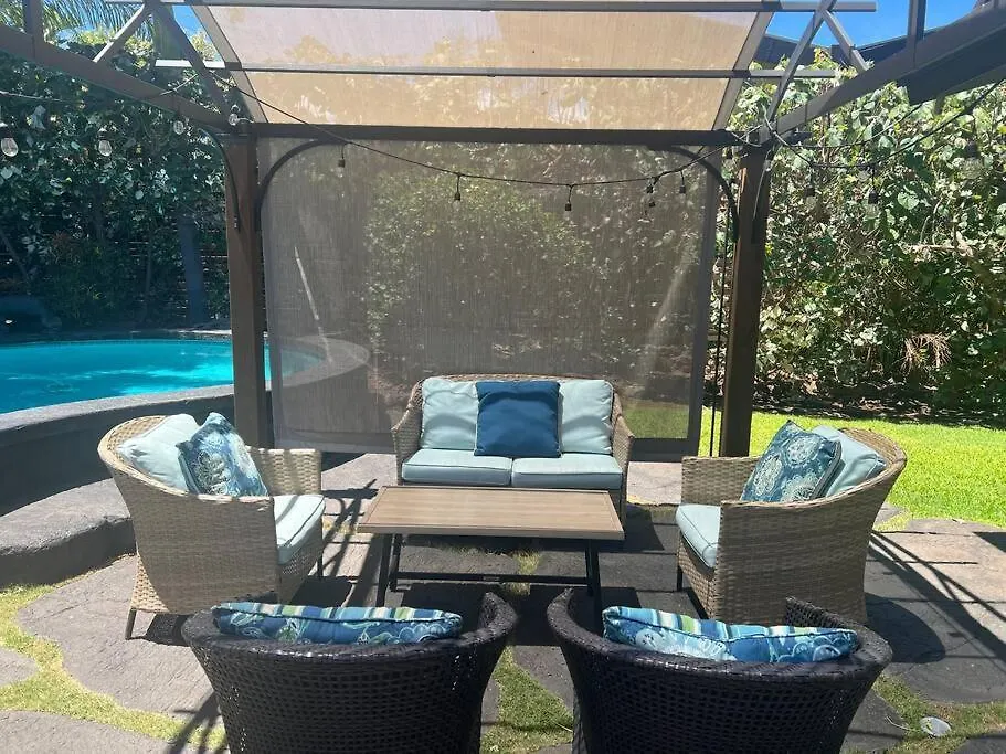 Cloud 9 House - Private Pool, Walk To Holiday home *