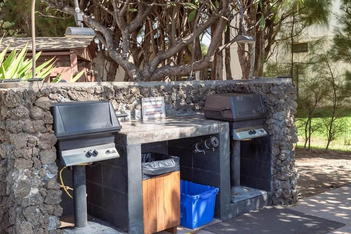 Holiday home Chic Beachfront Condo— Newly Remodeled — 2024 *