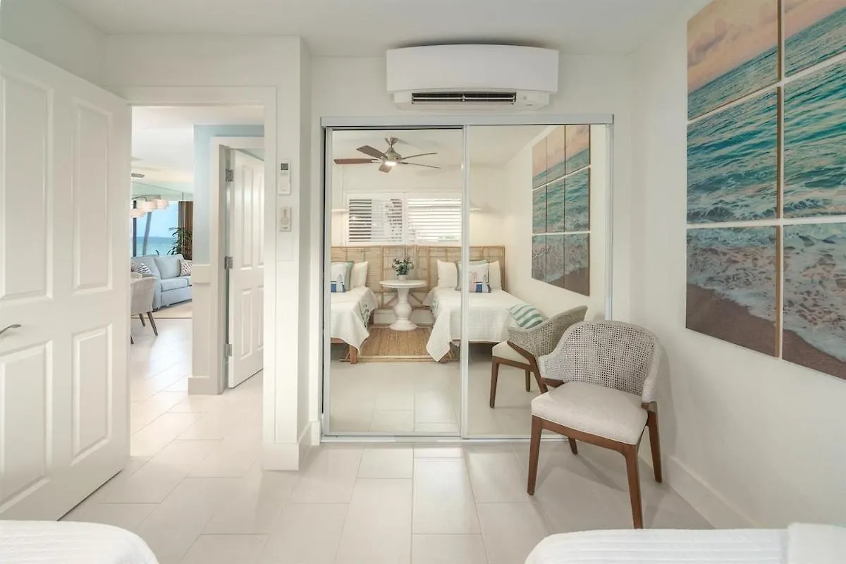 Holiday home Oceanfront Oasis - Renovated Summer Of 2023 *