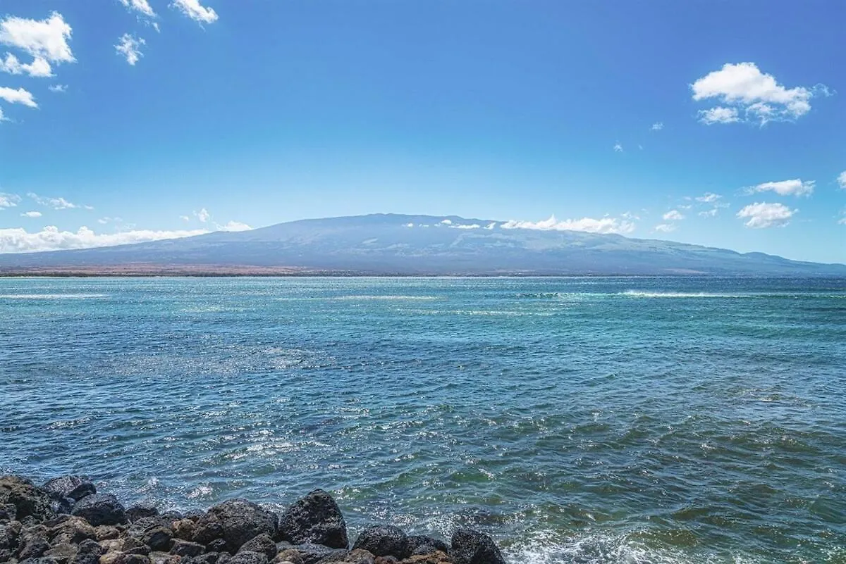 Oceanfront Oasis - Renovated Summer Of 2023 Holiday home Wailuku