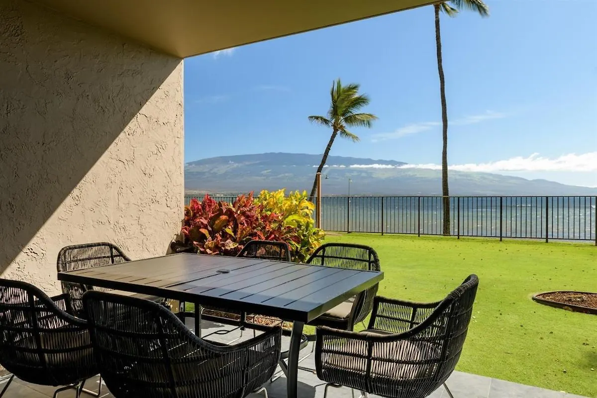 Remodeled 3 Bedroom Oceanfront — Sleeps 8 *