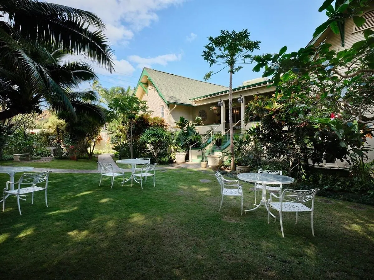 The Ulu - Timeless Elegance, Free Breakfast!