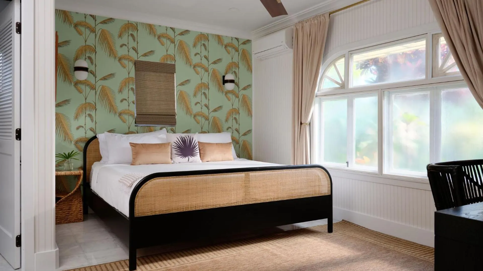 The Historic Maui 3*