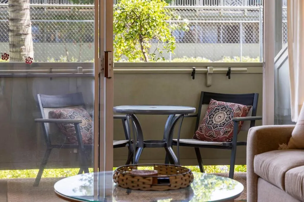Bay Surf 140 - Remodeled Ground Floor Gem Across From Apartment
