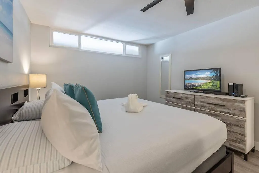 Kihei Akahi C103-remodeled Ground Floor Kihei Condo, Walk To Apartment *