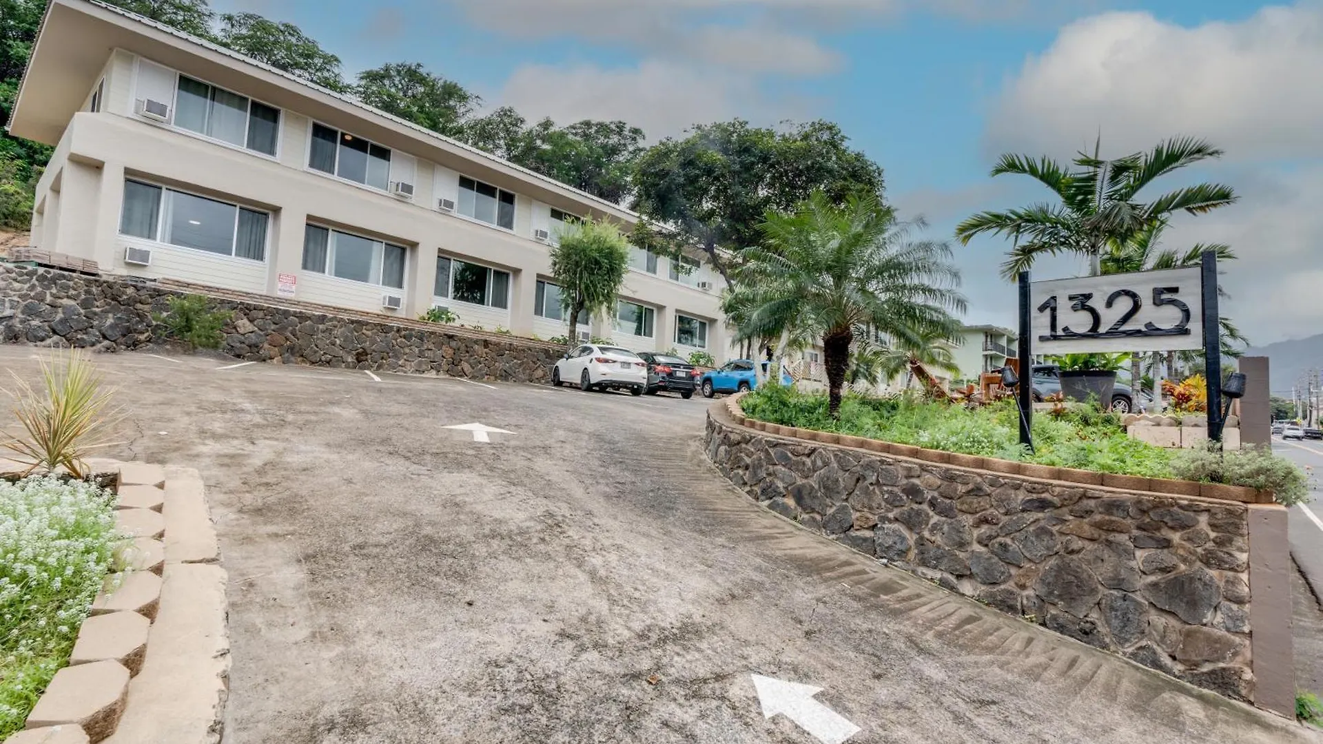 Unit 23 Maui Ohana Modern Apartment
