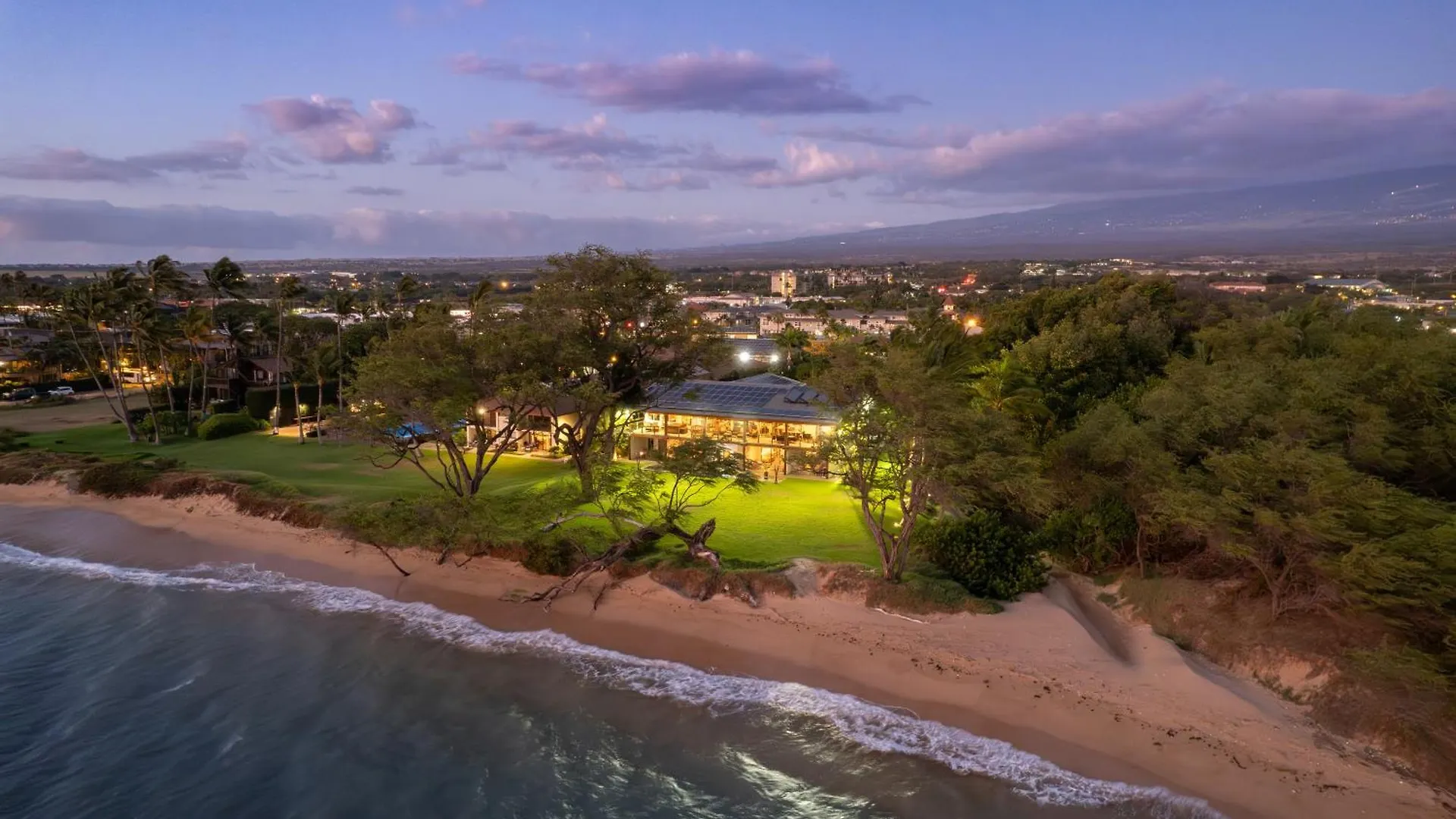 Aloha Aku Cocopalm2 - Your Cozy Beachfront Escape Apartment *