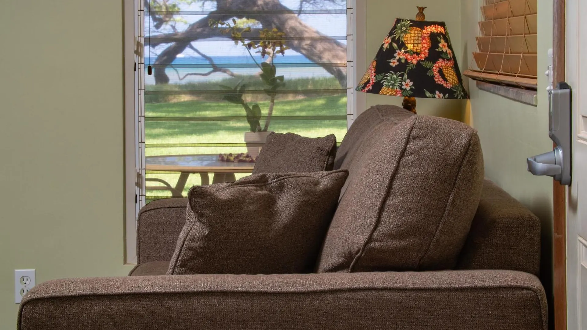 Aloha Aku Cocopalm2 - Your Cozy Beachfront Escape *