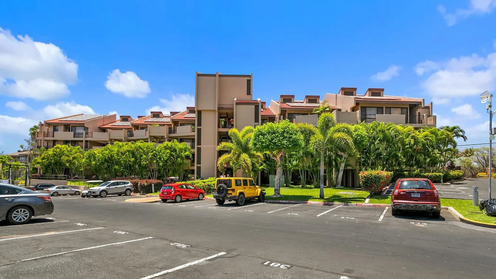 Kamaole Sands 4-412, Ocean Views, Renovation, Ac! * Wailea (Maui)