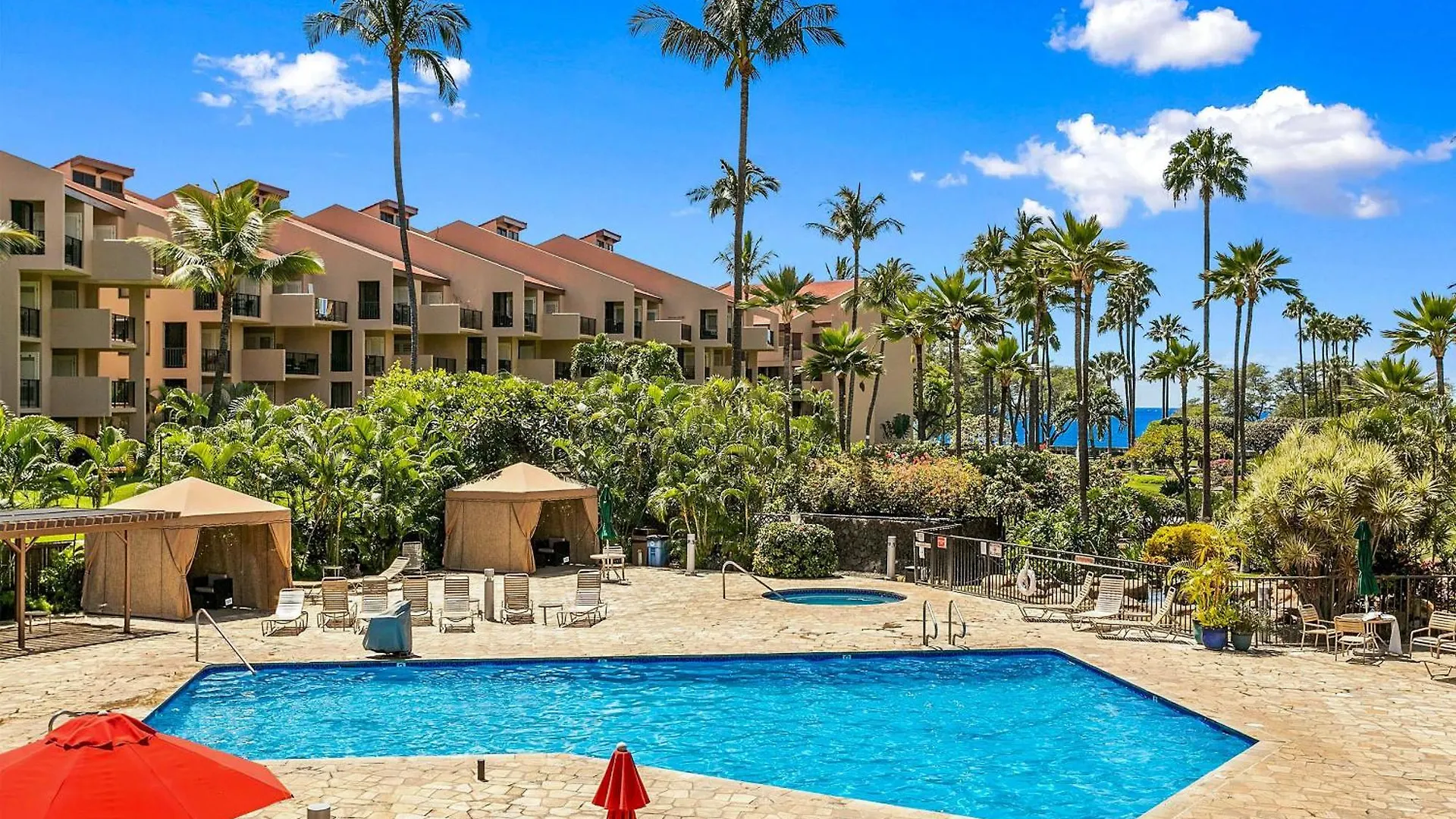 Kamaole Sands 4-412, Ocean Views, Renovation, Ac! Holiday home *