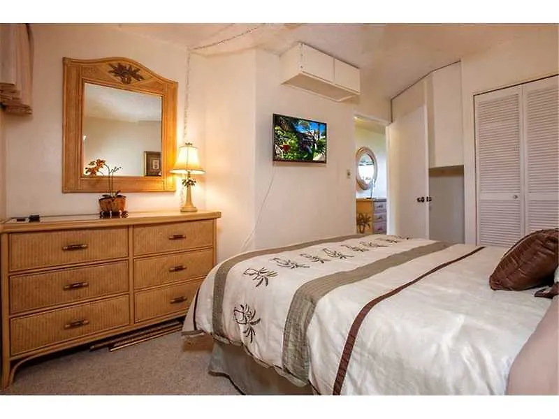 מלון דירות Kihei Surfside By Hawaii 3*
