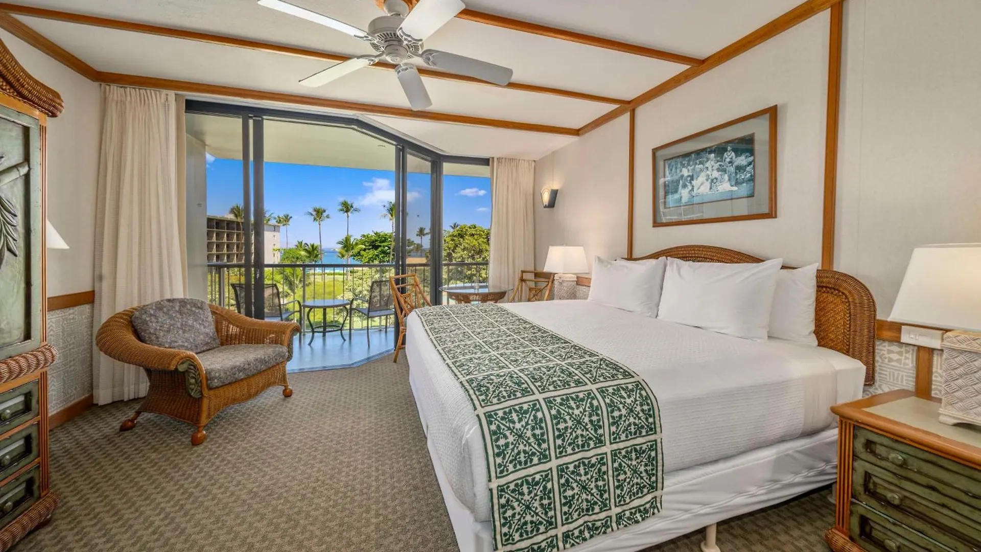 Outrigger Kaʻanapali Beach Kaanapali