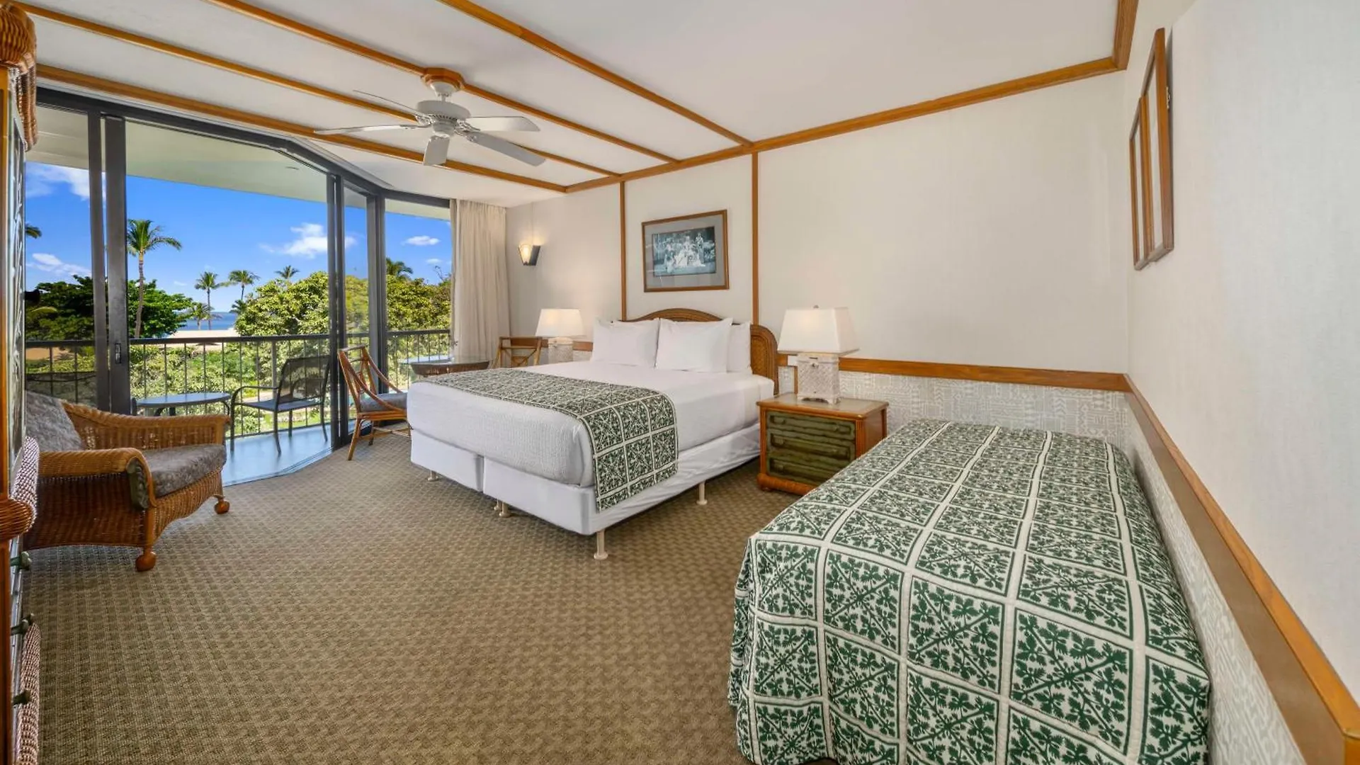 Outrigger Kaʻanapali Beach 3* Kaanapali