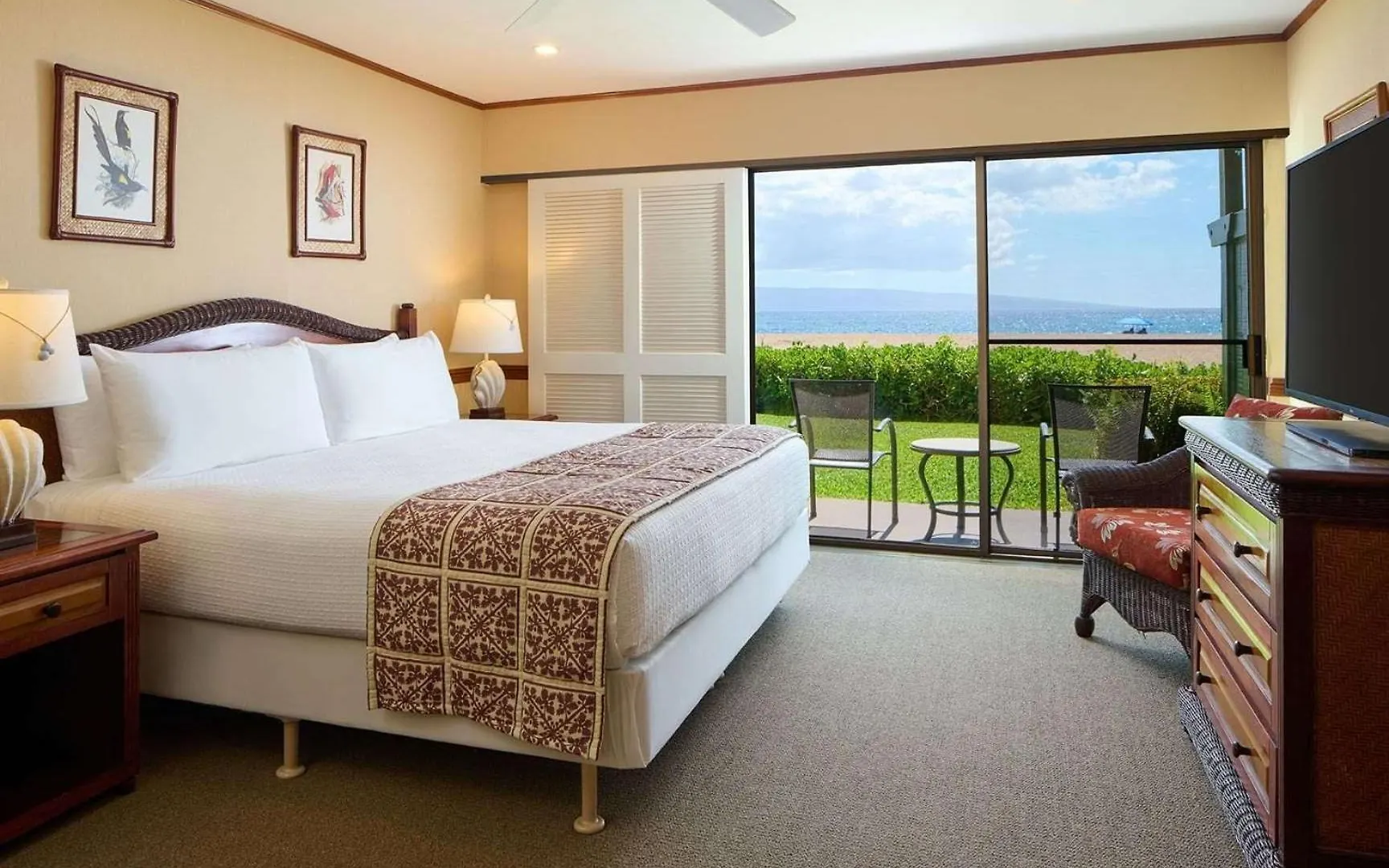 Outrigger Kaʻanapali Beach 3*