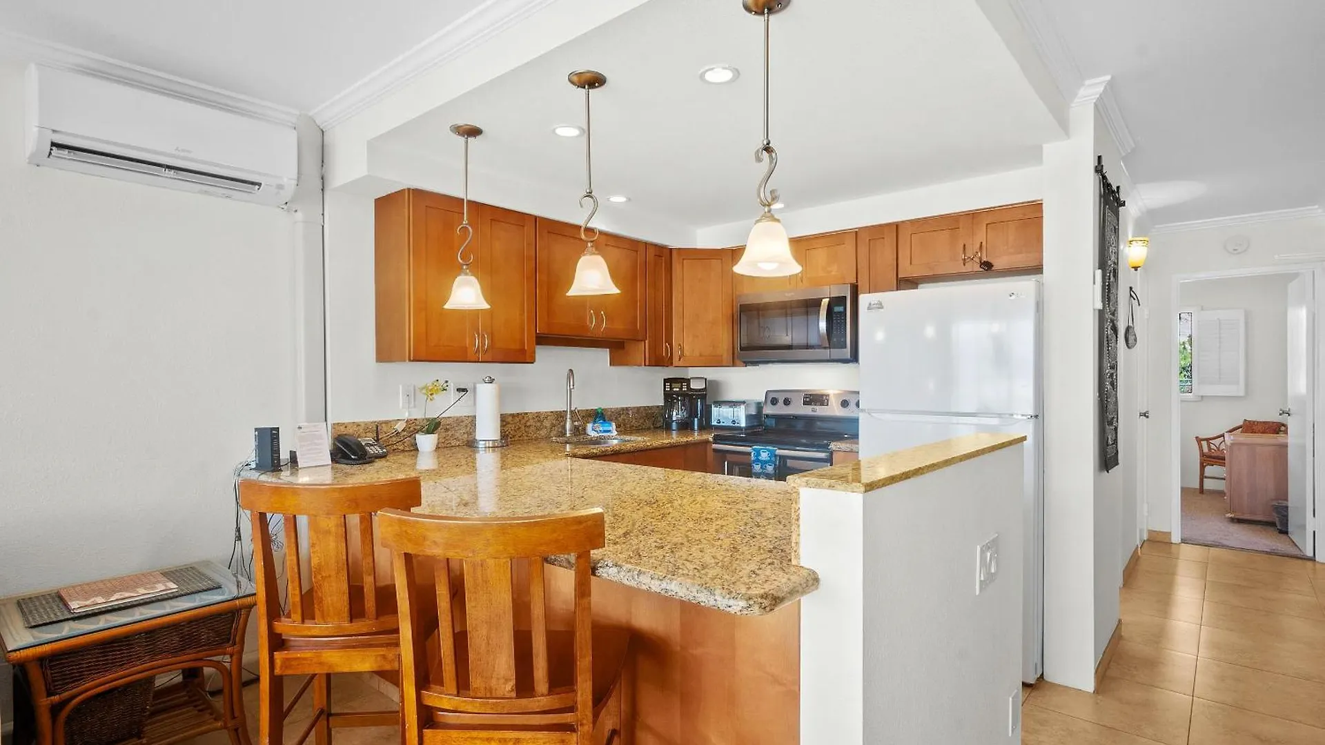 Maalaea Kai 311 - Direct Ocean Front, Split Ac