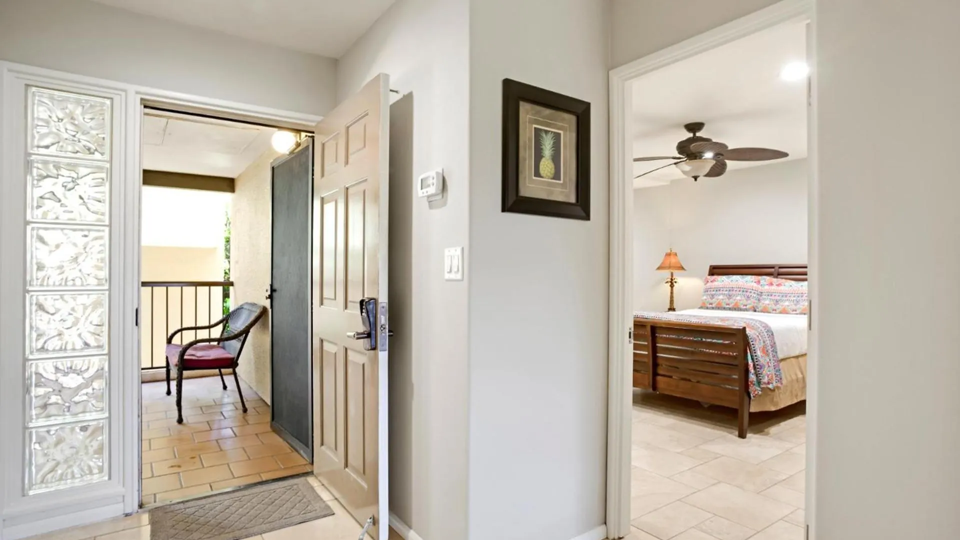 Kbm Kro-l201: Remodeled Ocean View With Free Car Apartment Lahaina