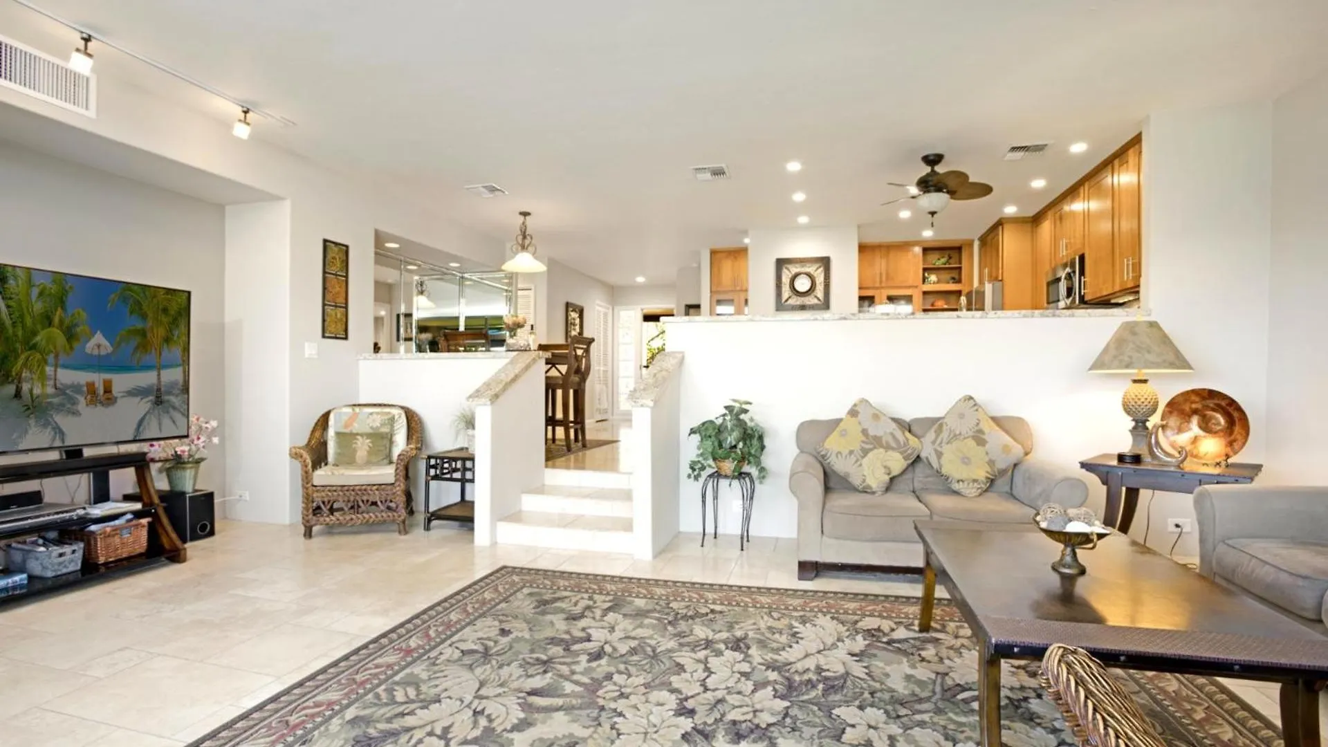 Kbm Kro-l201: Remodeled Ocean View With Free Car