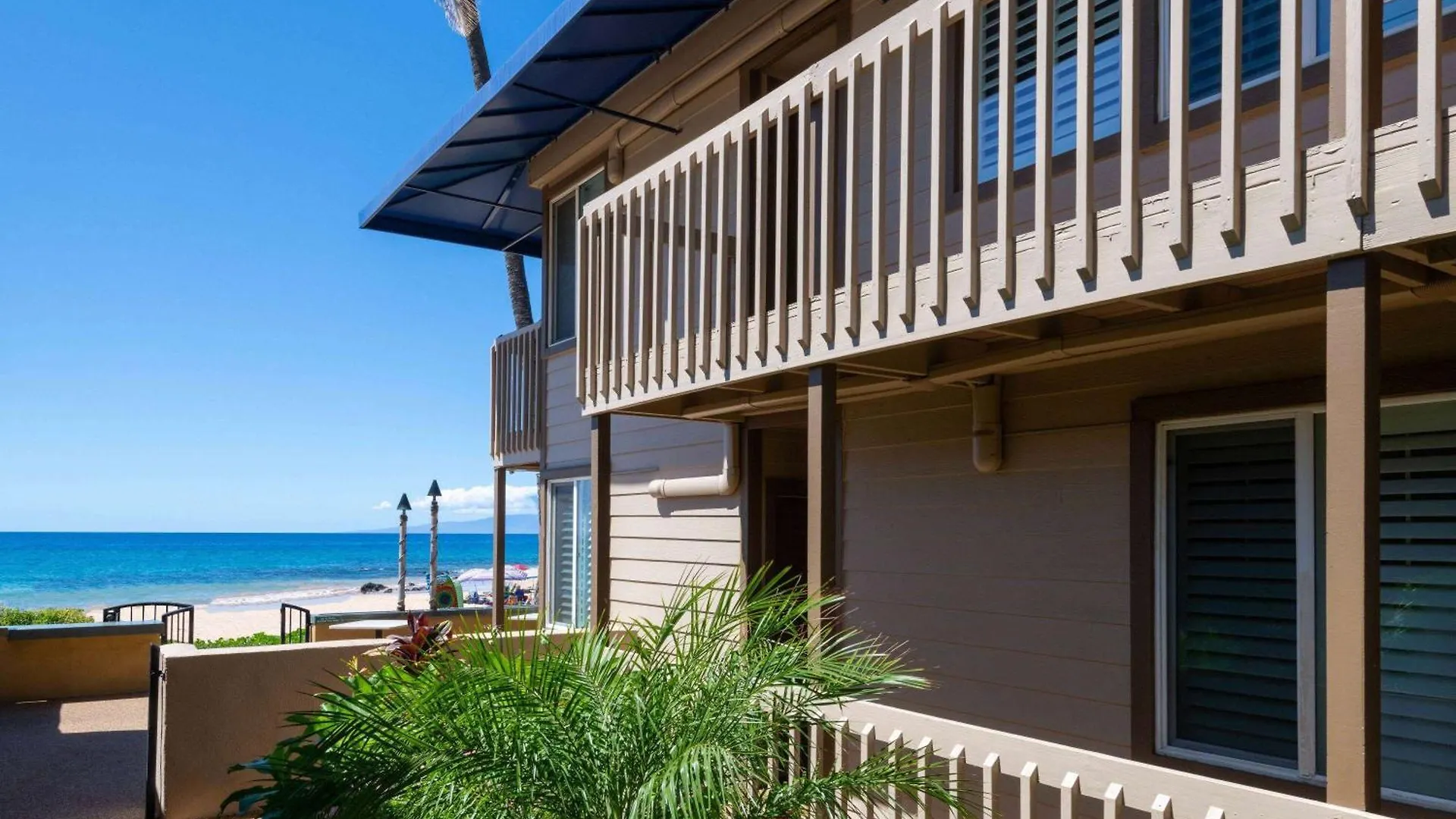 Days By Wyndham Maui Oceanfront Hotell