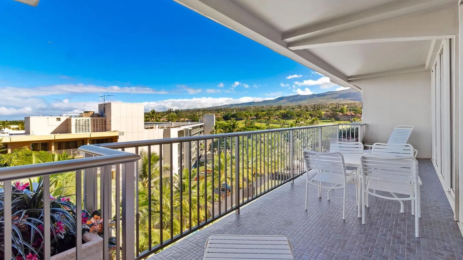 Resort The Whaler By Maui Lahaina