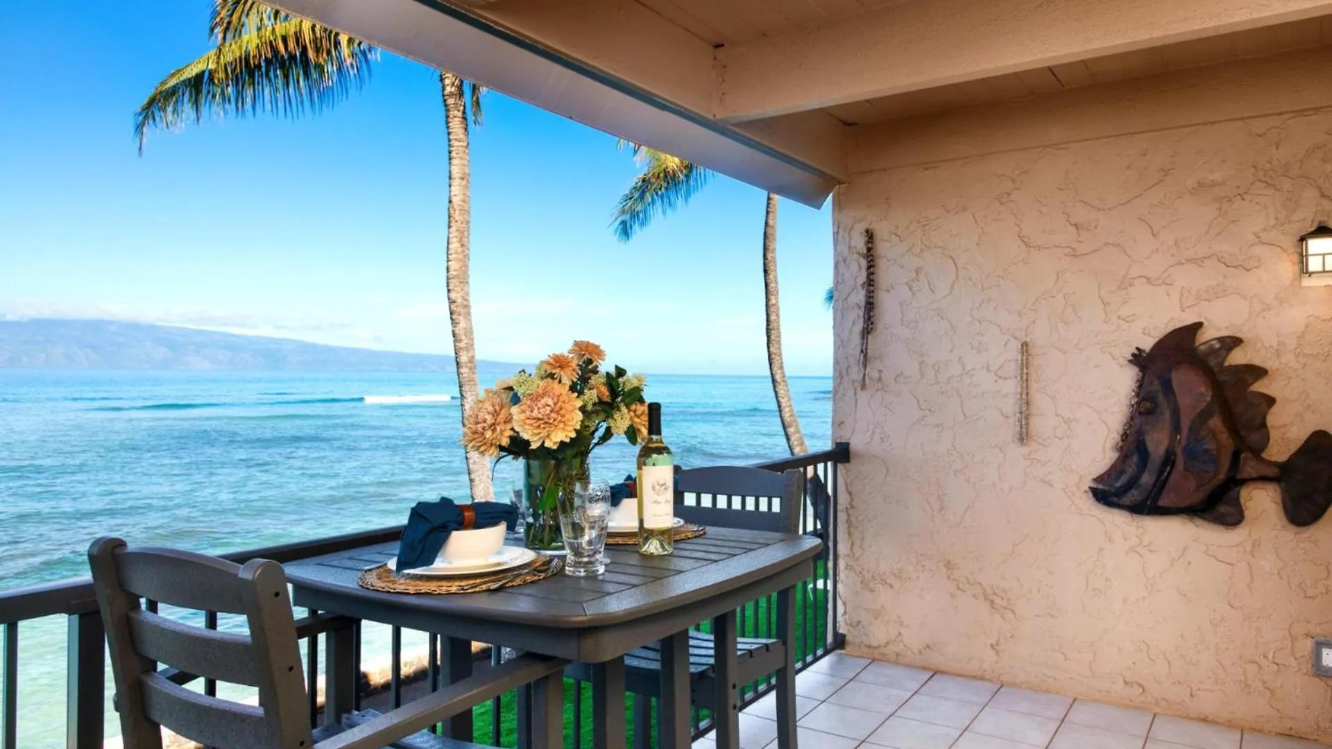 Kbm Free Car Lokelani Lok-b201 Ocean Front 2 Bedrooms Recently Remodeled Apartment