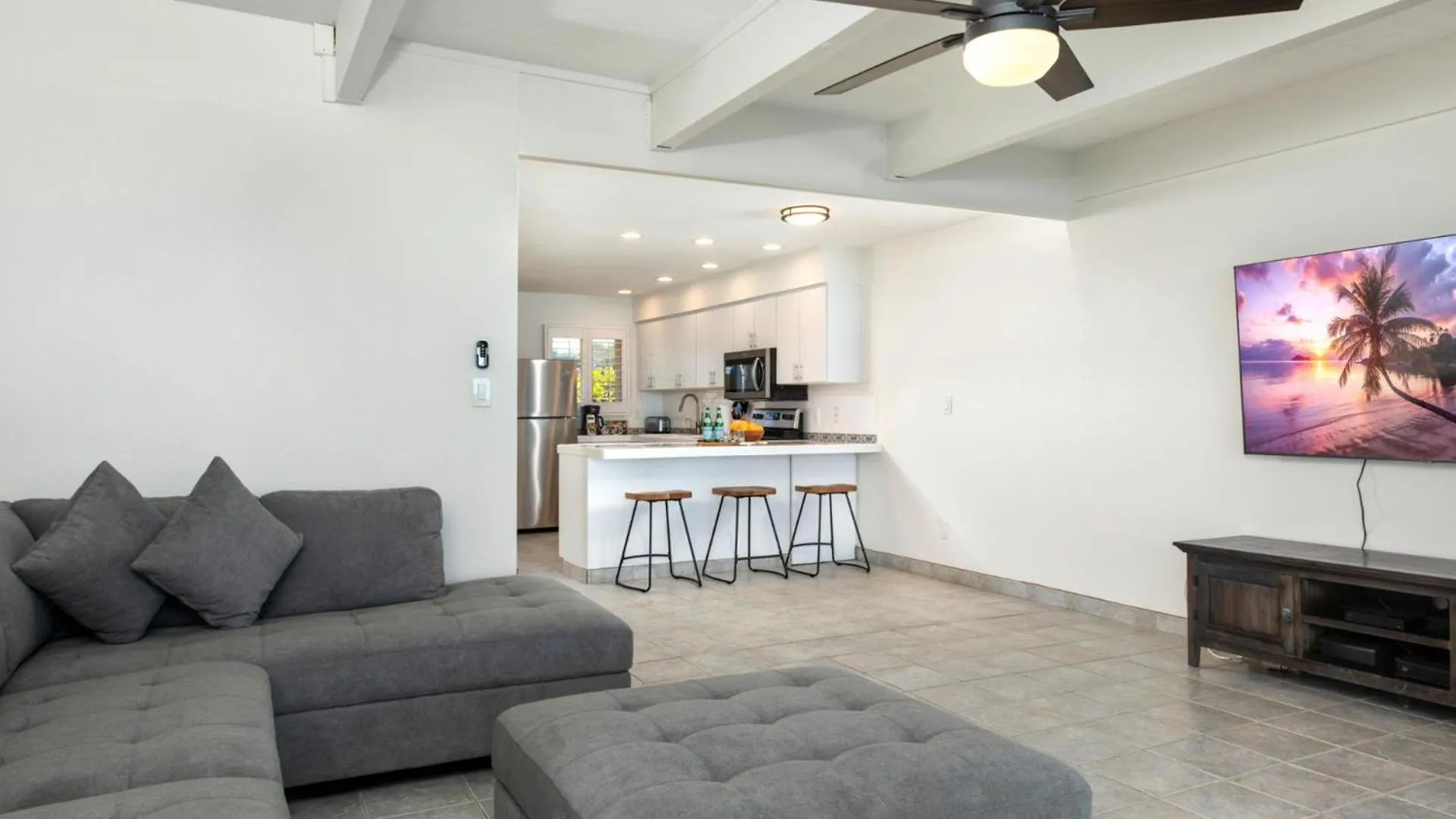 Kbm Free Car Lokelani Lok-b201 Ocean Front 2 Bedrooms Recently Remodeled Apartment *