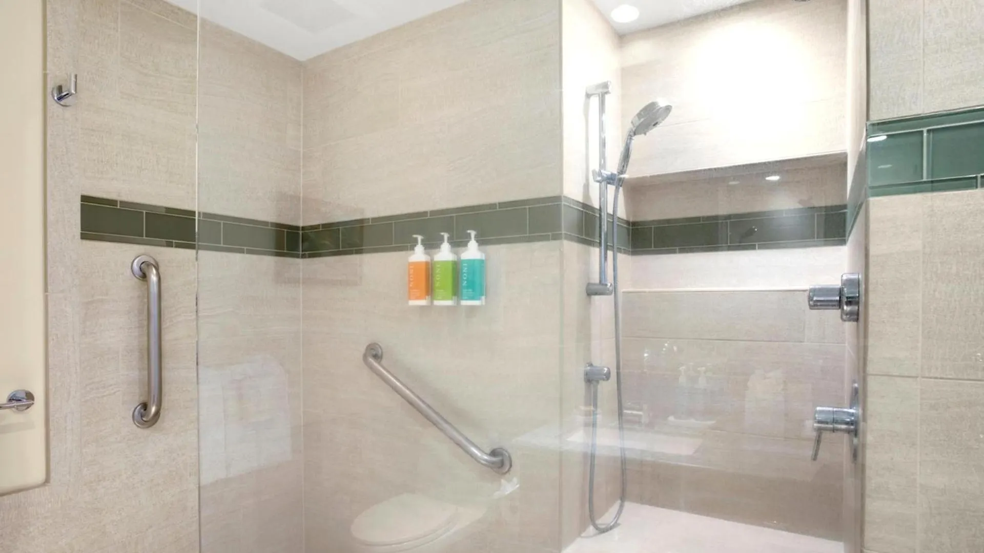 Apartment Kbm Free Car The Whaler Wh1-723 Beachfront With Spectacular Views Kaanapali